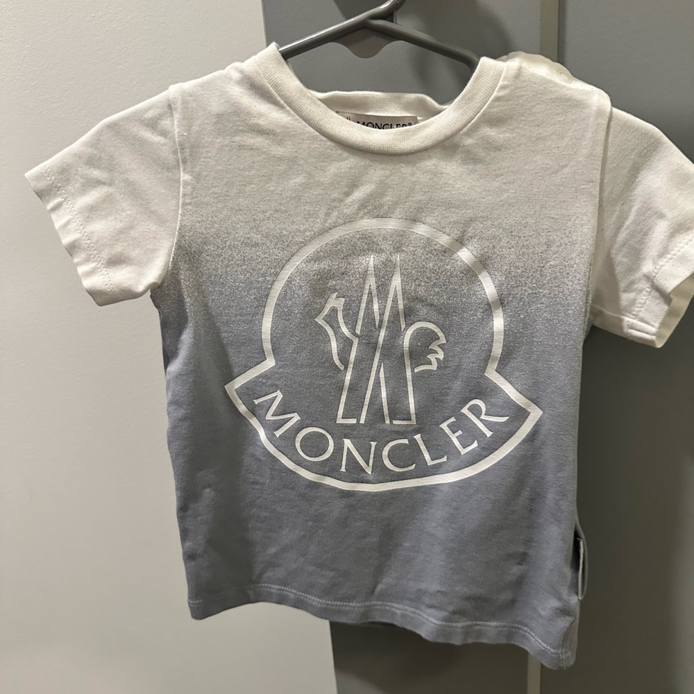 Moncler tshirt